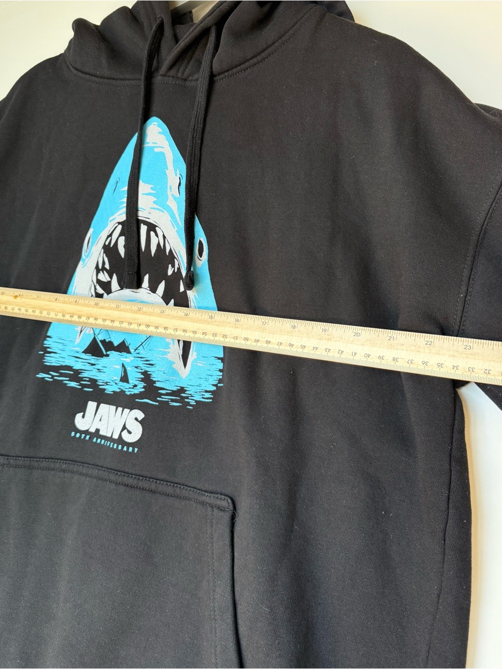 Jaws 50th Anniversary Universal Studios Hoodie
XL Black Shark Movie Pullover - Picture 5 of 5